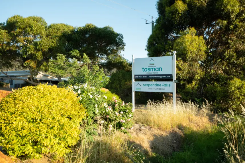 Serpentine Falls entrance
